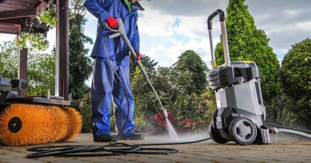 Choosing a Professional Pressure Washing Service